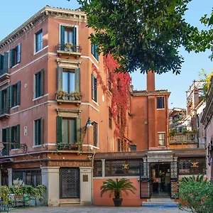 https://la-fenice-et-des-artistes.hotelinveneto.com